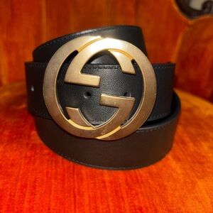 Authentic Gucci GG Marmont Black Leather Belt Size with Gold Logo 40/100​​